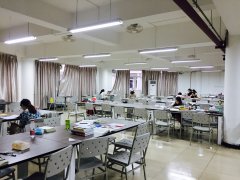 <b>实践中我不竭地进修新手艺</b>